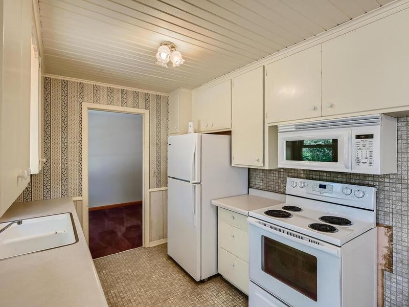8568 Greene Ave S, Cottage Grove, MN 55016
