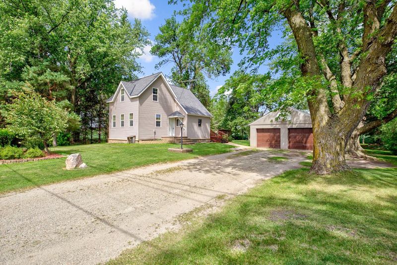 105 Partridge Ave S, Owatonna, MN 55060