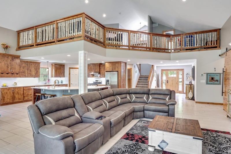 16388 110th Ave, Milaca, MN 56353