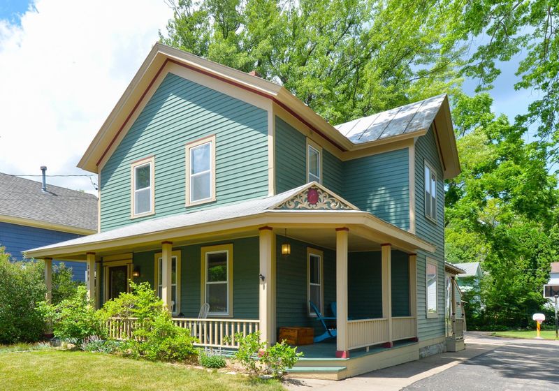 308 Hickory St W, Stillwater, MN 55082