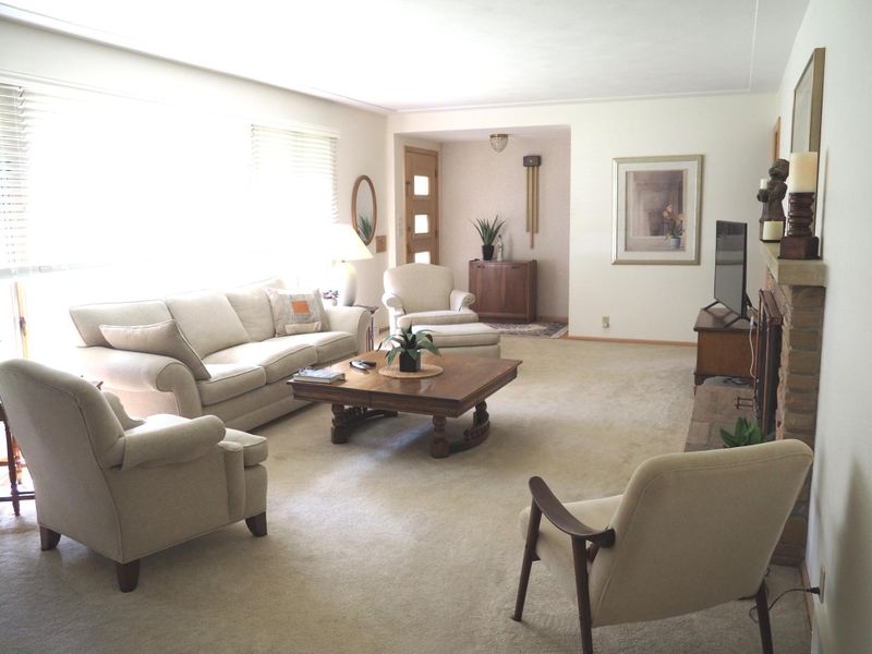 1710 Ridgewood Ln S, Roseville, MN 55113