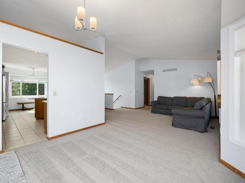 14370 Salem Ave, Savage, MN 55378