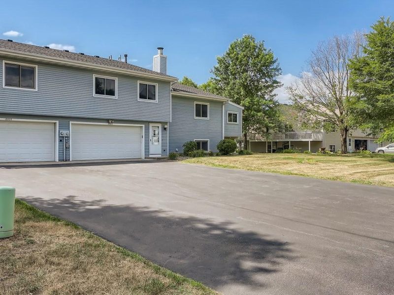 15523 Cornell Trl, Rosemount, MN 55068