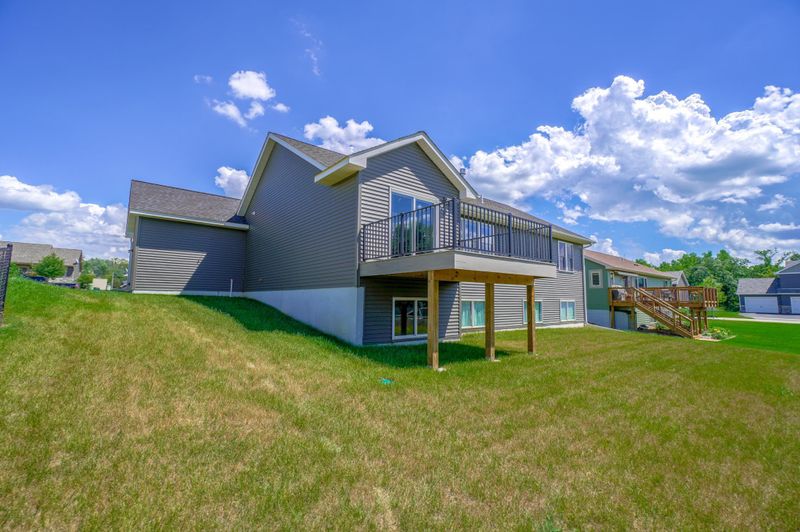 2063 Lexi St, River Falls, WI 54022