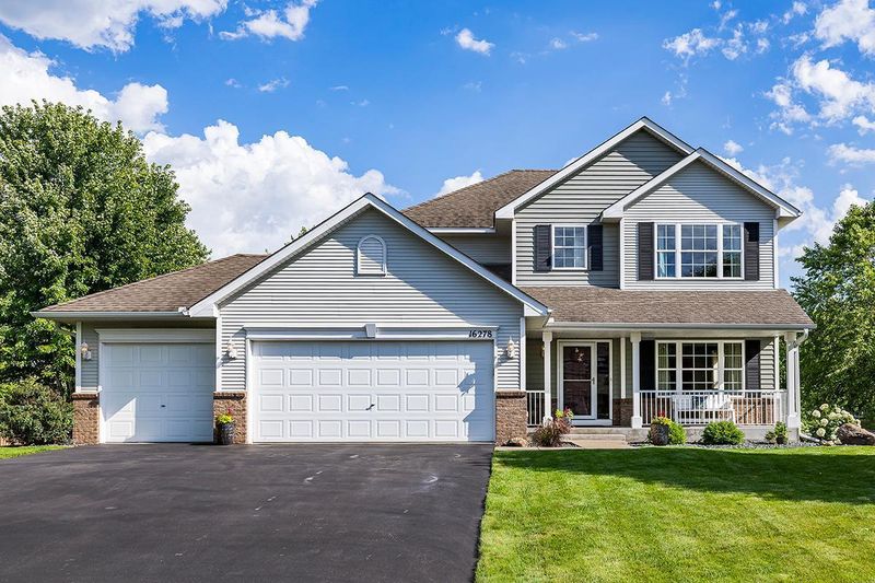 16278 Fallbrook Dr, Lakeville, MN 55044