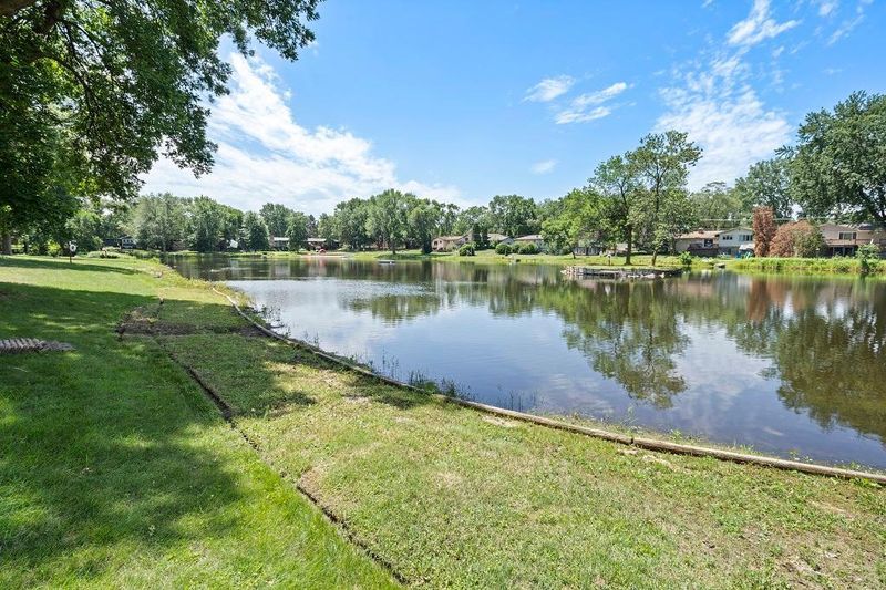 5157 Irondale Rd, Mounds View, MN 55112