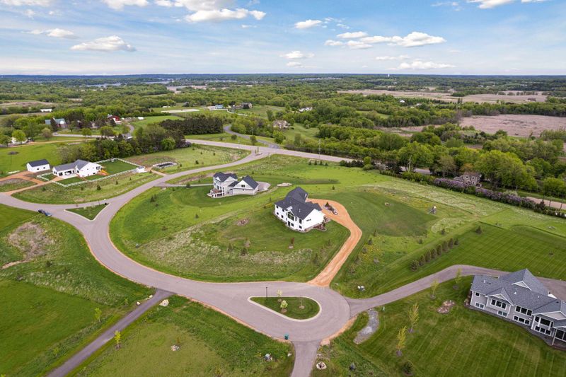 8157 Waterset Cir, Mound, MN 55364
