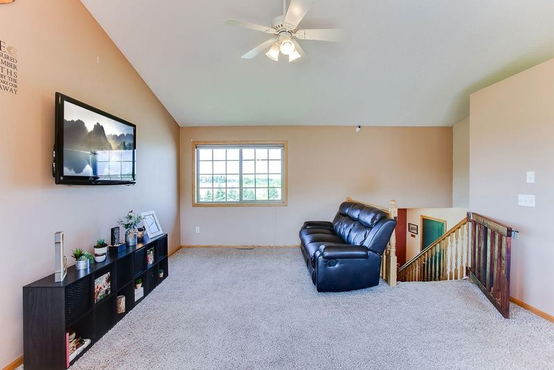 18084 145th Ave, Milaca, MN 56353
