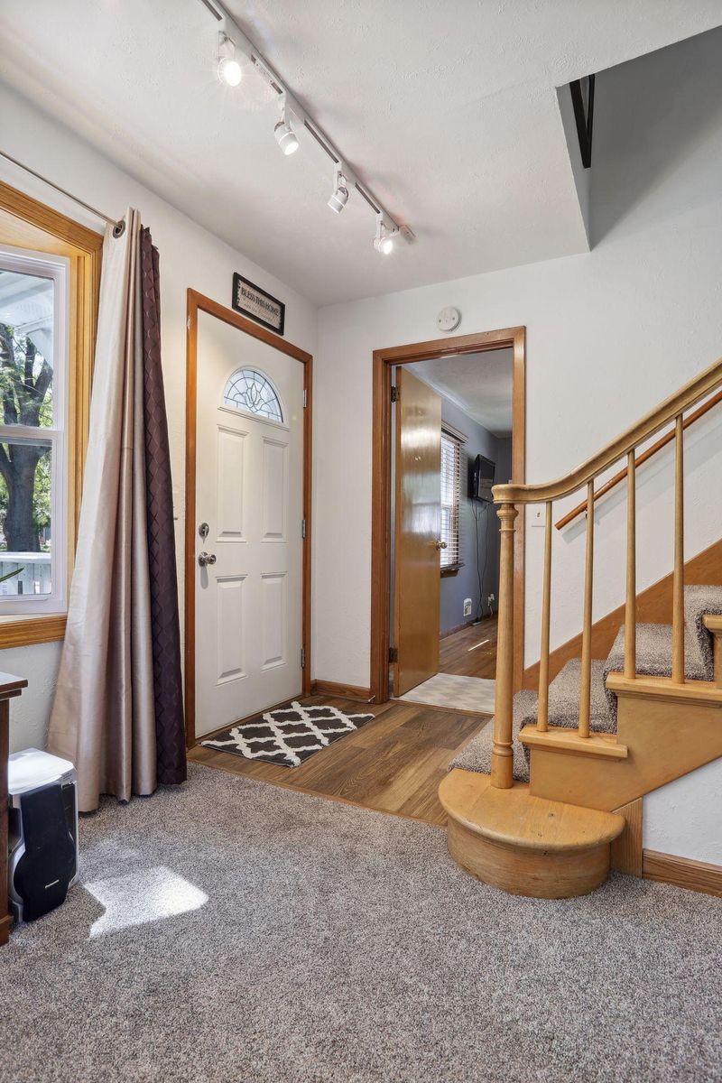329 Wabasha St, Saint Peter, MN 56082
