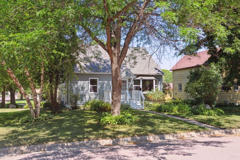 329 Wabasha St, Saint Peter, MN 56082