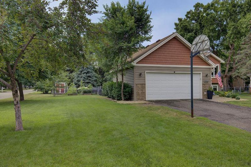 3964 86th Ln NE, Circle Pines, MN 55014