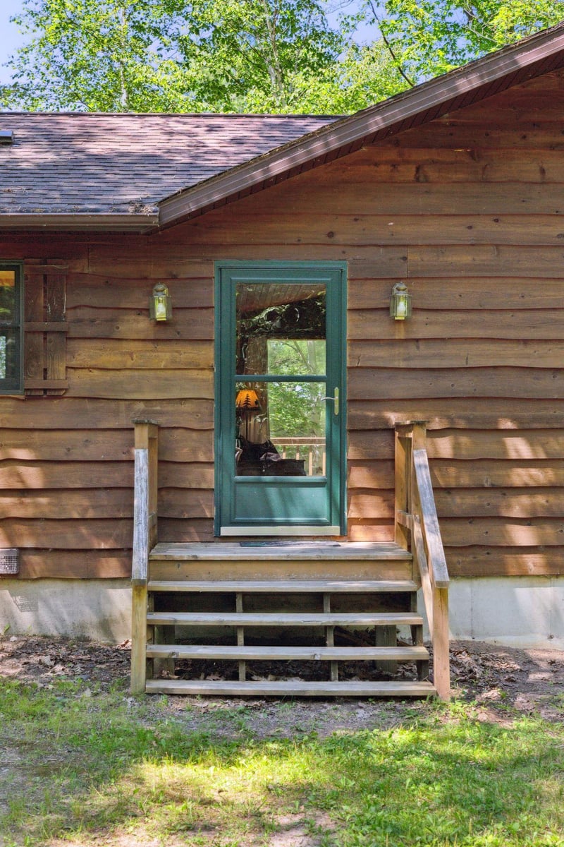N2205 Two Bear Rd, Weyerhaeuser, WI 54895