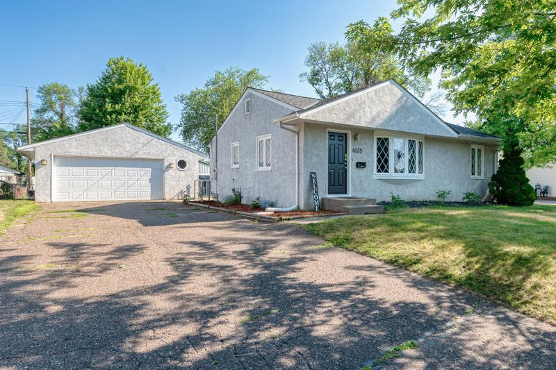 4039 75th St E, Inver Grove Heights, MN 55076
