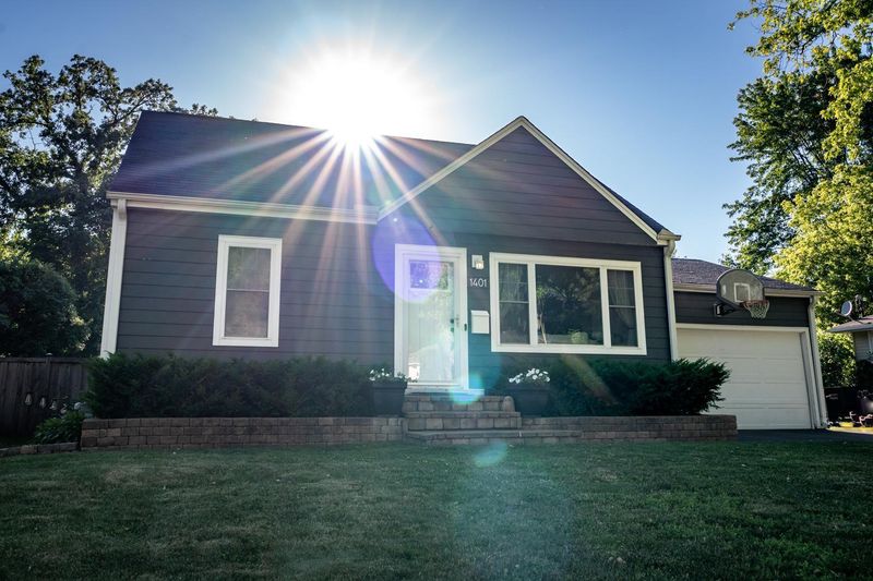 1401 Gettysburg Ave N, Golden Valley, MN 55427