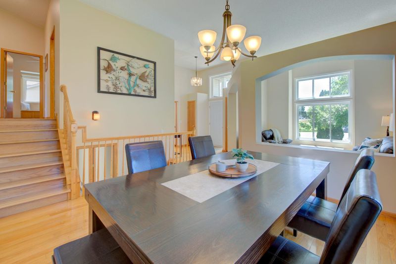 9308 Preserve Alcove, Woodbury, MN 55125