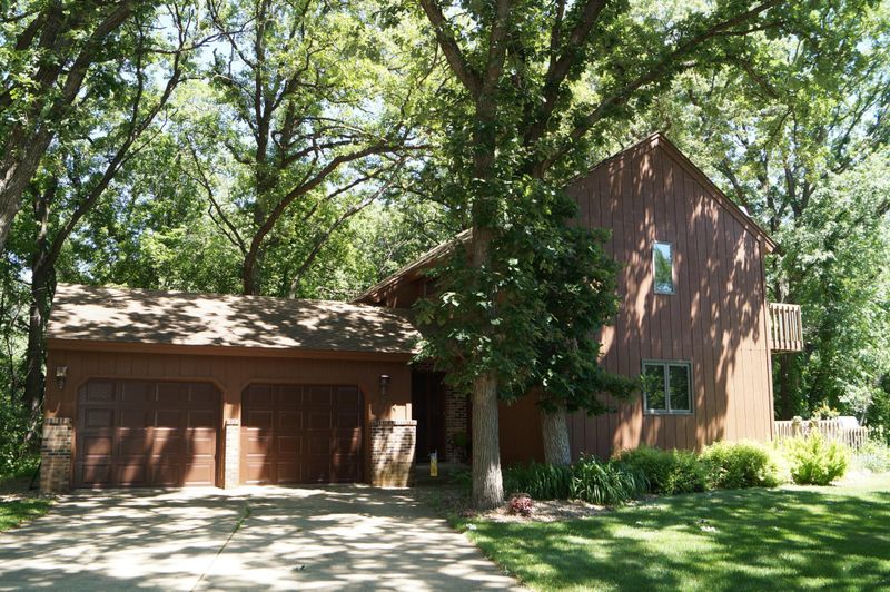 204 24th St NW, Austin, MN 55912