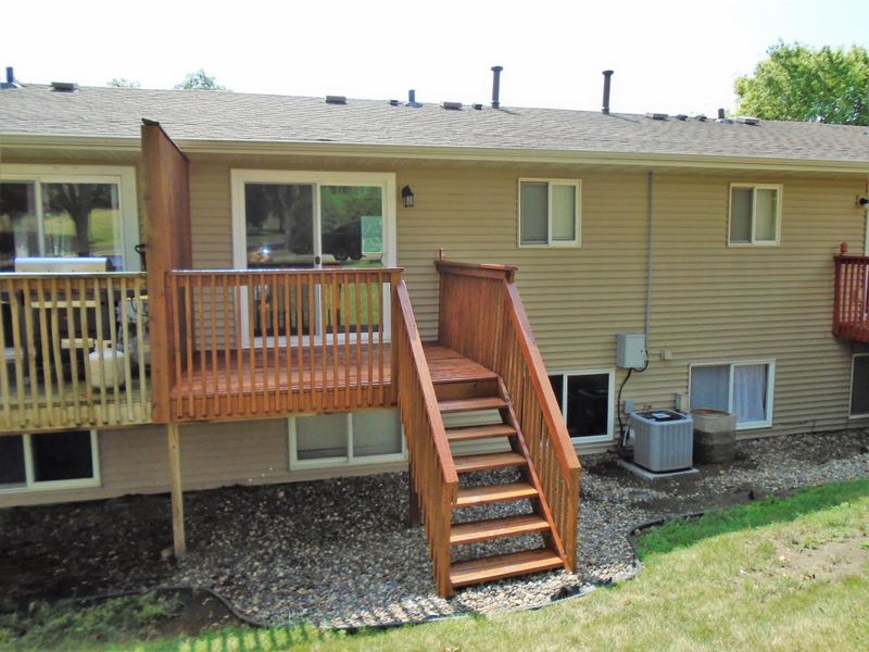 402 Whispering Ln, Hastings, MN 55033