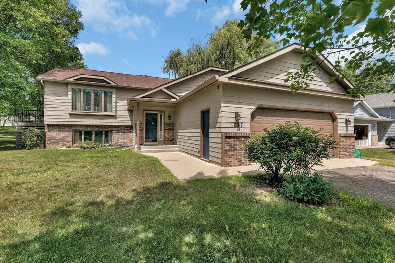 1837 Red River Trl S, Saint Cloud, MN 56301