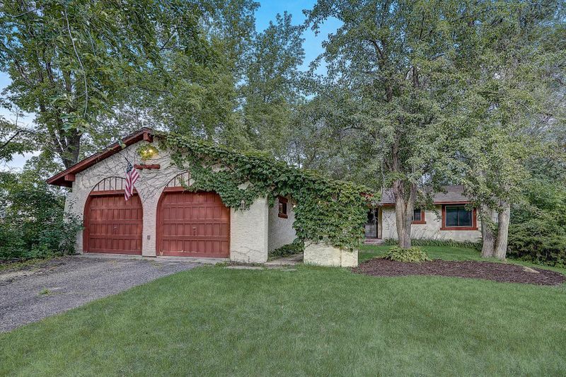 1218 2nd St, Saint Paul Park, MN 55071