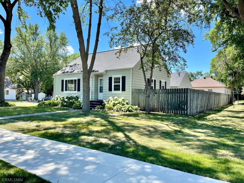 540 Lee Ave SE, Cokato, MN 55321