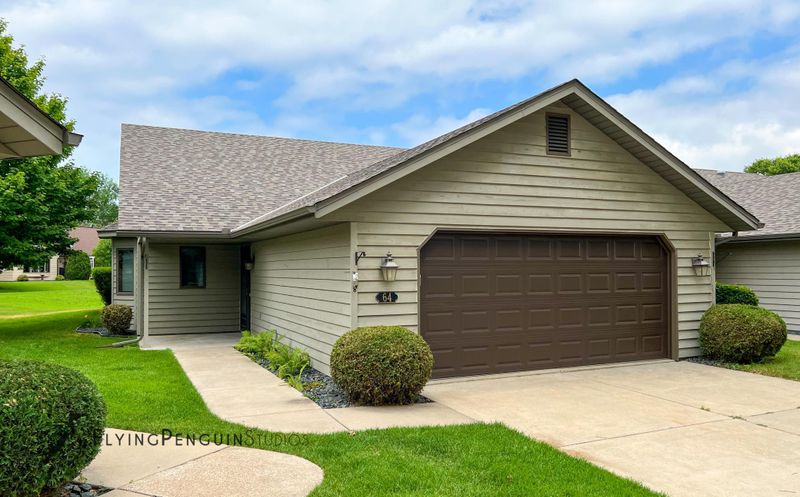 64 Jackson Pl, Hastings, MN 55033