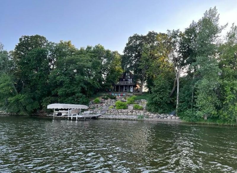 21007 Elkview Cir, Richmond, MN 56368