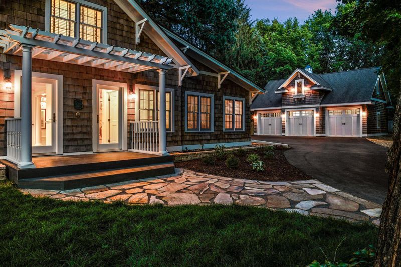 3801 Sunset Dr, Spring Park, MN 55384