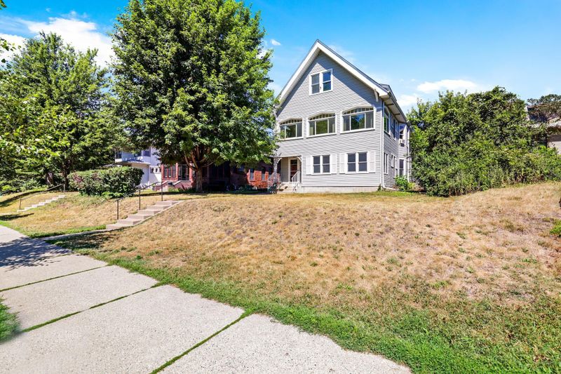 2191 Carter Ave, Saint Paul, MN 55108