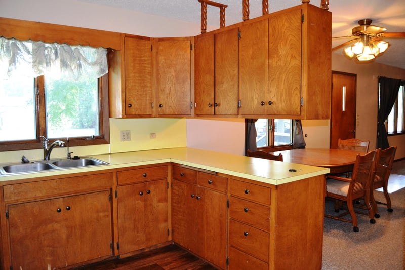 401 11th St, Heron Lake, MN 56137
