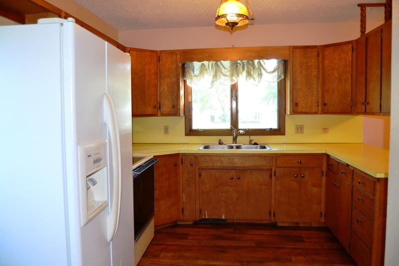 401 11th St, Heron Lake, MN 56137