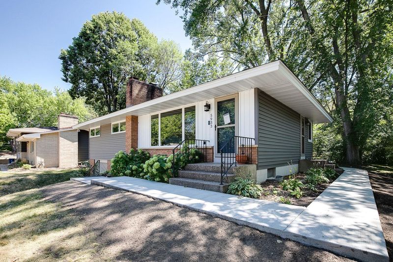 5933 Hackmann Ave NE, Fridley, MN 55432