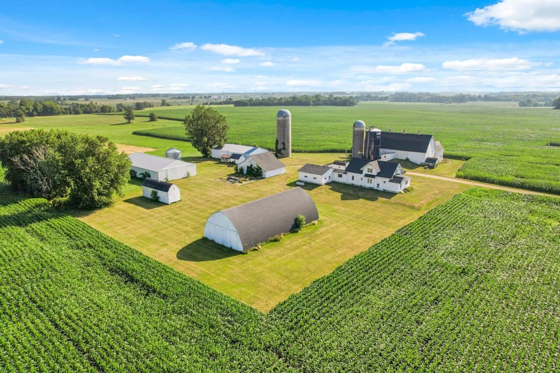 17980 42nd St, New Germany, MN 55367