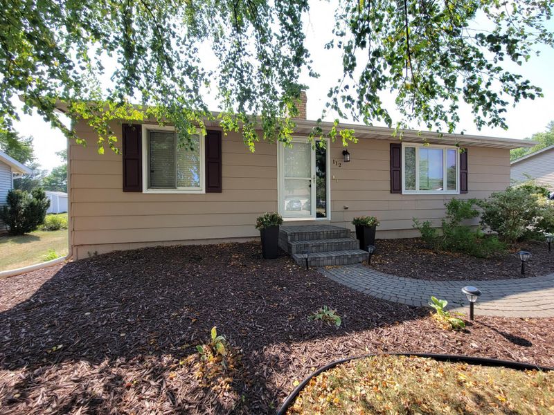 112 Rebecca Dr, Jordan, MN 55352