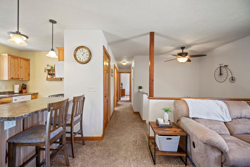 321 Arglen Dr, Owatonna, MN 55060