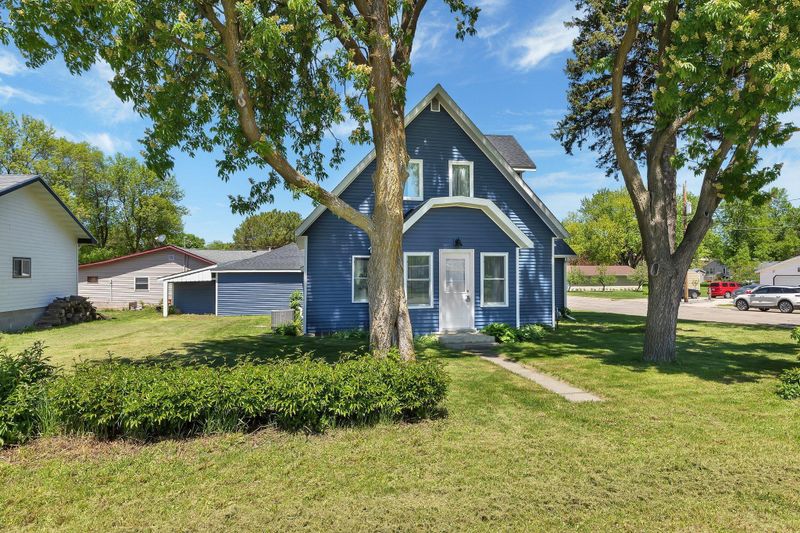 400 W Pike St, Osakis, MN 56360