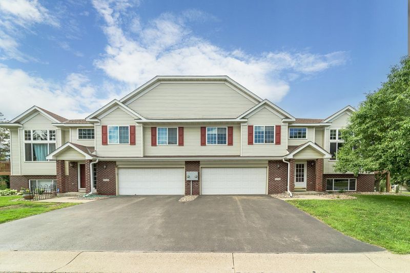 15726 Chasewood Ct, Rosemount, MN 55068