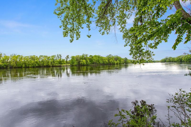 6498 Riverdale Dr NW, Ramsey, MN 55303