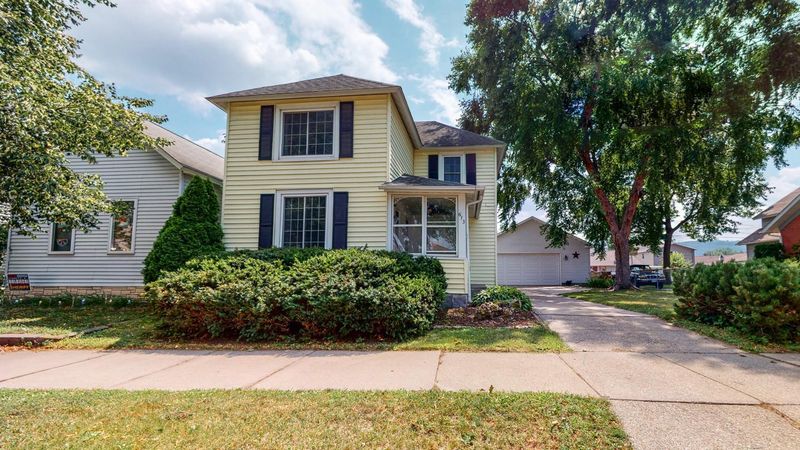 613 W 4th St, Winona, MN 55987