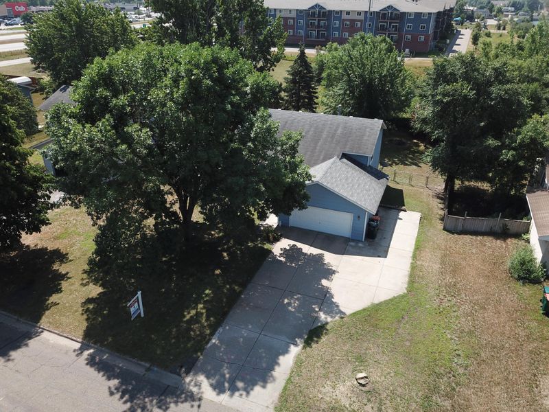 1332 127th Ln NE, Blaine, MN 55434