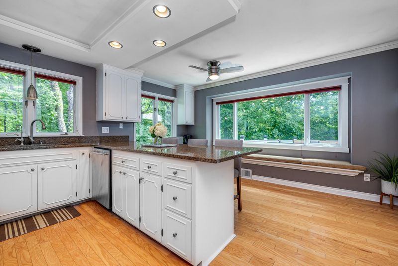 5651 Zumbra Dr, Excelsior, MN 55331