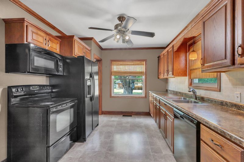 520 Stearns Ave, Paynesville, MN 56362