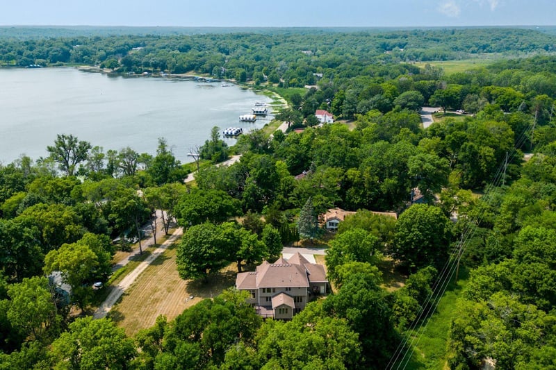 200 Bederwood Dr, Orono, MN 55356