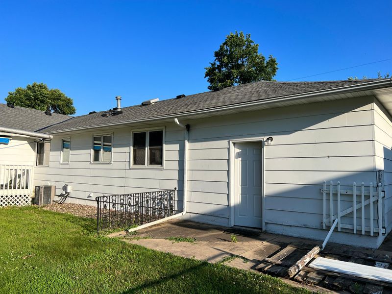 1900 4th Ave NW, Austin, MN 55912
