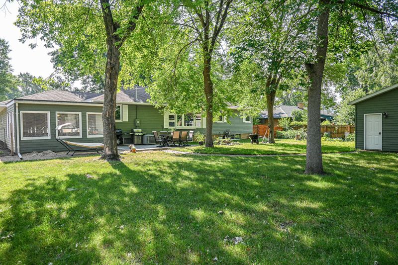 540 4th St E, Hector, MN 55342