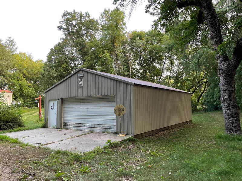 18989 Agent Dr, Sauk Centre, MN 56378