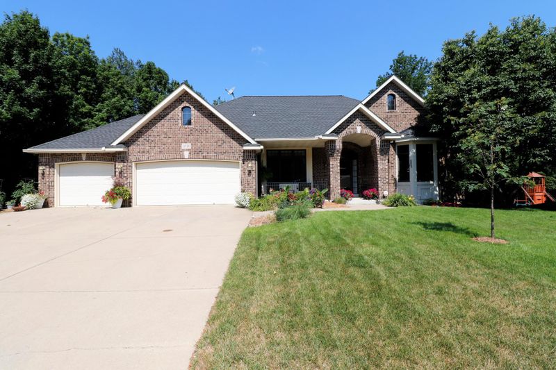 3718 Jeffers Ct, Prior Lake, MN 55372