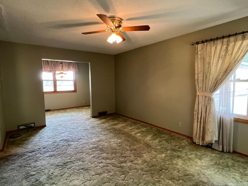 2443 Stella St, Fairmont, MN 56031