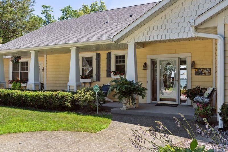 68361 233rd St, Dassel, MN 55325