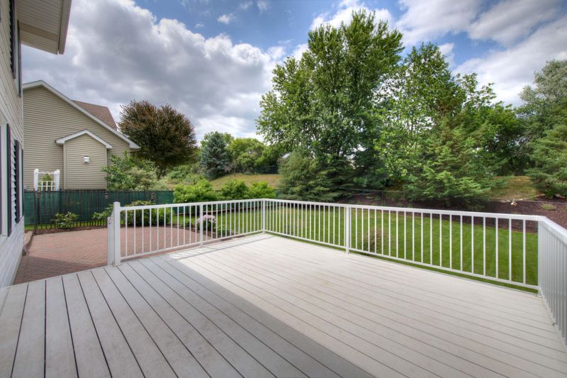 620 Spring Hill Bay, Woodbury, MN 55125
