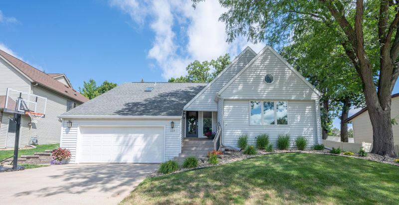 609 Fireside Ln SW, Rochester, MN 55902
